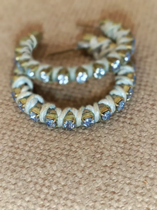 Pendientes Aro Dorados con Cristales Azules