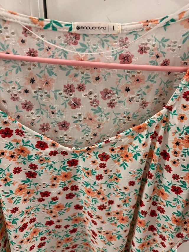 Camiseta floral Encuentro talla L