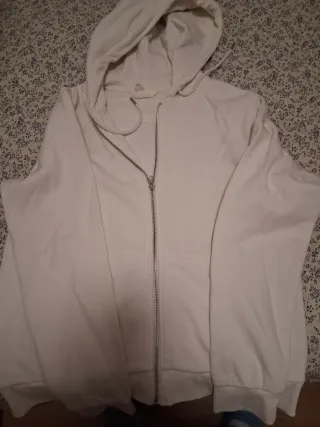Sudadera H&M blanca con cremallera