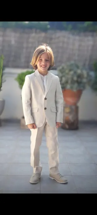 Traje de lino para niño T.8 (128cm) Marca Coconut