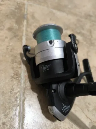 Carrete de pesca Surf Light