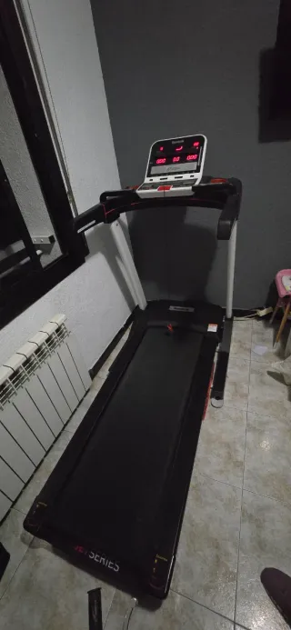 Cinta de Correr Reebok Jet 300