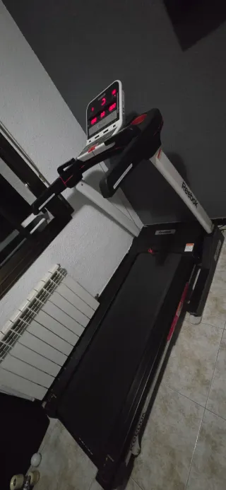 Cinta de Correr Reebok Jet 300