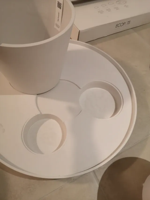 Juego de 3 macetas con plato sin estrenar