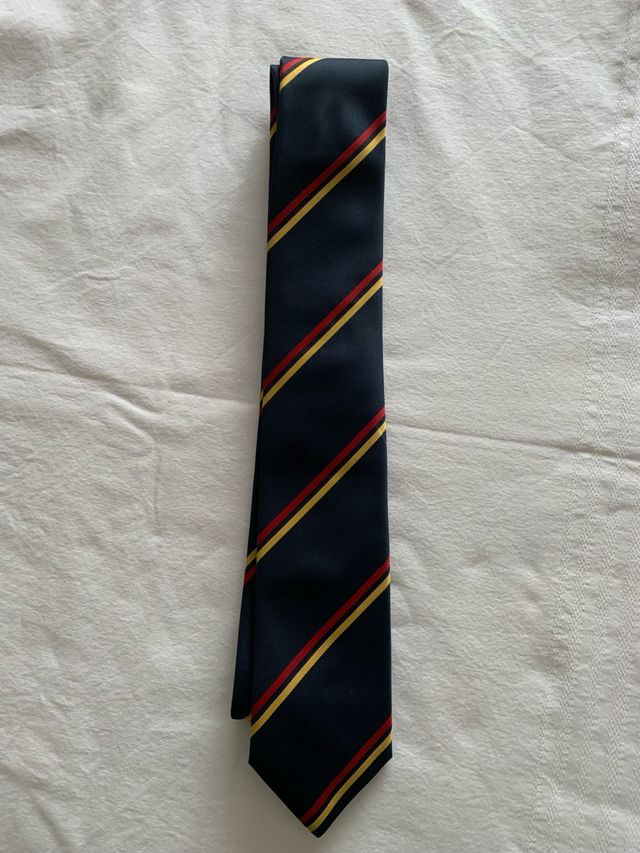 Corbata El Ganso Rayas Azul, Roja y Amarilla