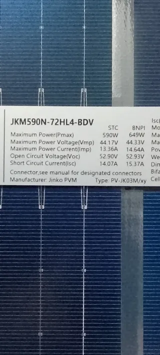 JINKO SOLAR 590W BIFACIALES
