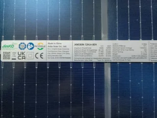 JINKO SOLAR 590W BIFACIALES