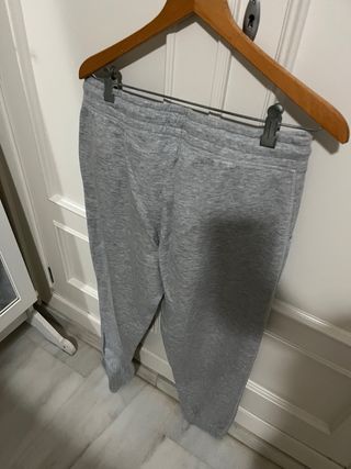 Pantalón chándal gris ajustable