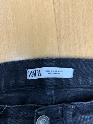 Vaqueros Zara Negros Talla 36