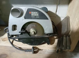 Sierra Circular Black & Decker 1200W