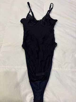 Body lencero negro encaje