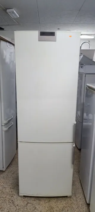 Nevera Siemens No Frost A+ 200x70