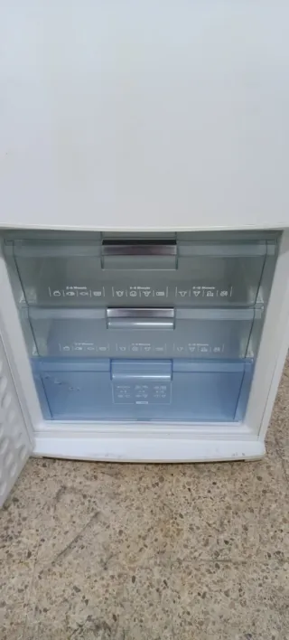 Nevera Siemens No Frost A+ 200x70