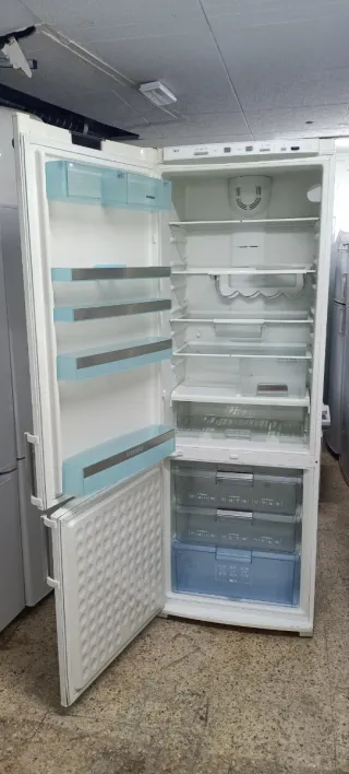 Nevera Siemens No Frost A+ 200x70