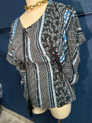 Blusa Springfield Talla 38 Estampada