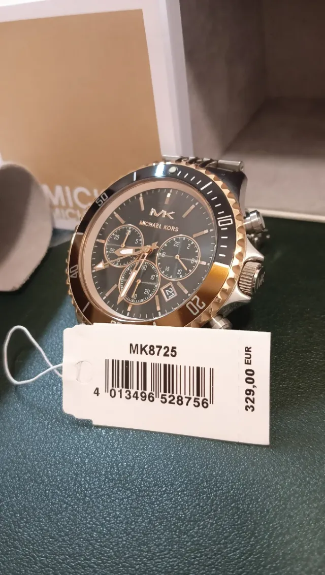 Reloj Michael Kors MK8725 Negro/Dorado