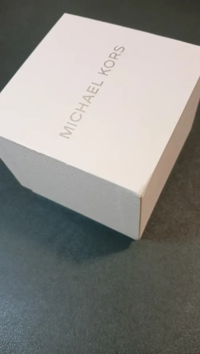 Reloj Michael Kors MK8725 Negro/Dorado