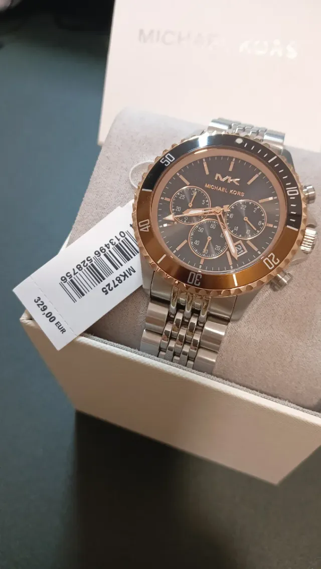 Reloj Michael Kors MK8725 Negro/Dorado