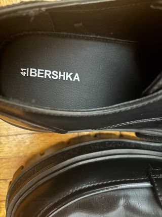 Zapatos Bershka negros de vestir