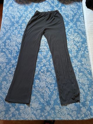 Pantalones grises