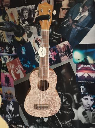 (Nuevo) Ukelele Soprano Bamboo (B1EEL) Elixir