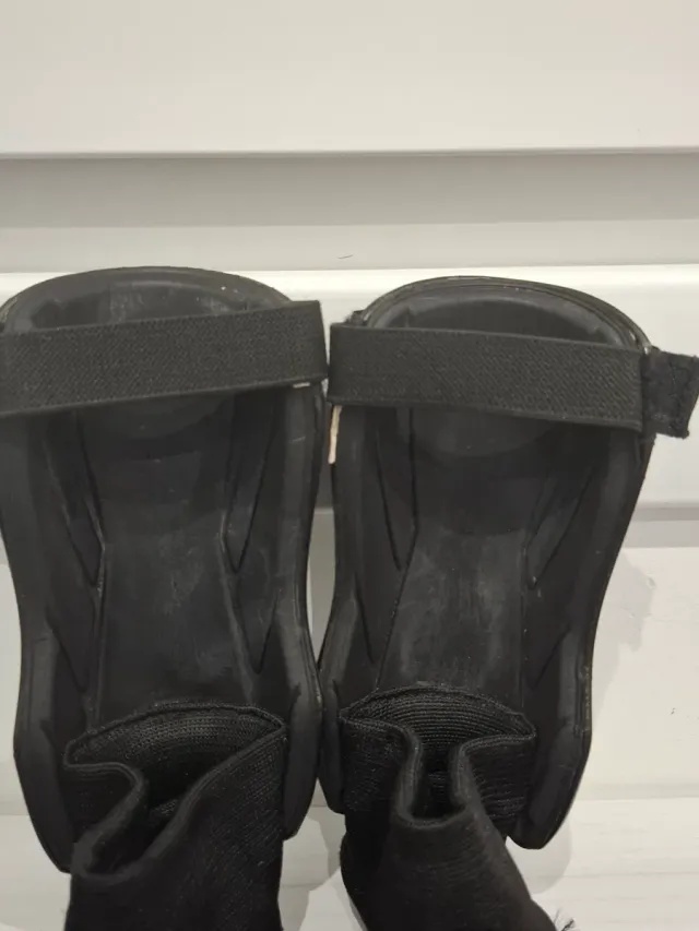 Espinilleras Adidas Negras