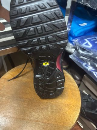 Scarpe Nike Air Max Plus TN nere rosse