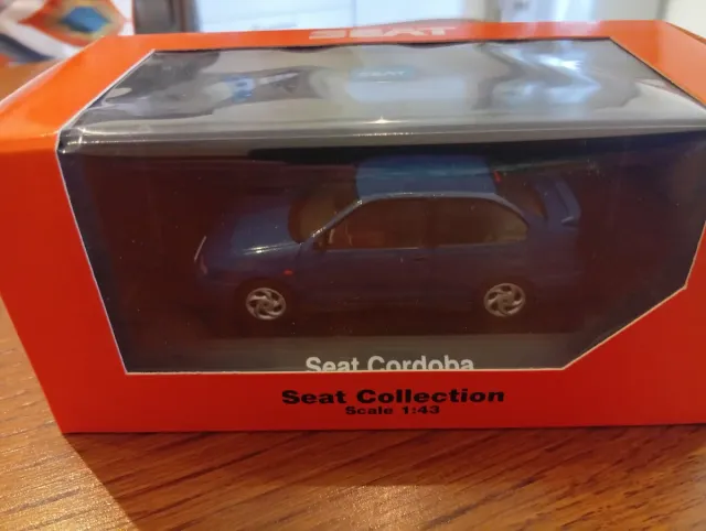 Seat Cordoba Sx. 1993. Blu. Modellino.