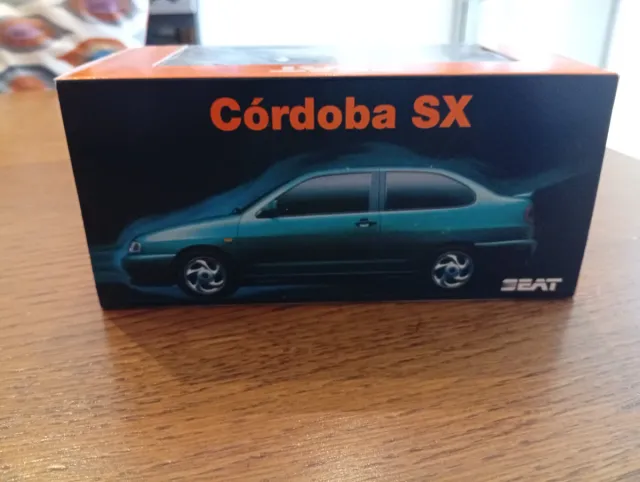 Seat Cordoba Sx. 1993. Blu. Modellino.