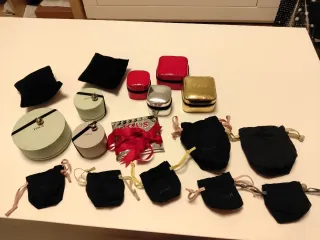 Cajas y accesorios Tous