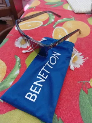 Occhiali da donna Benetton