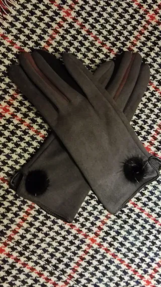 Guantes antelina mujer con pompón