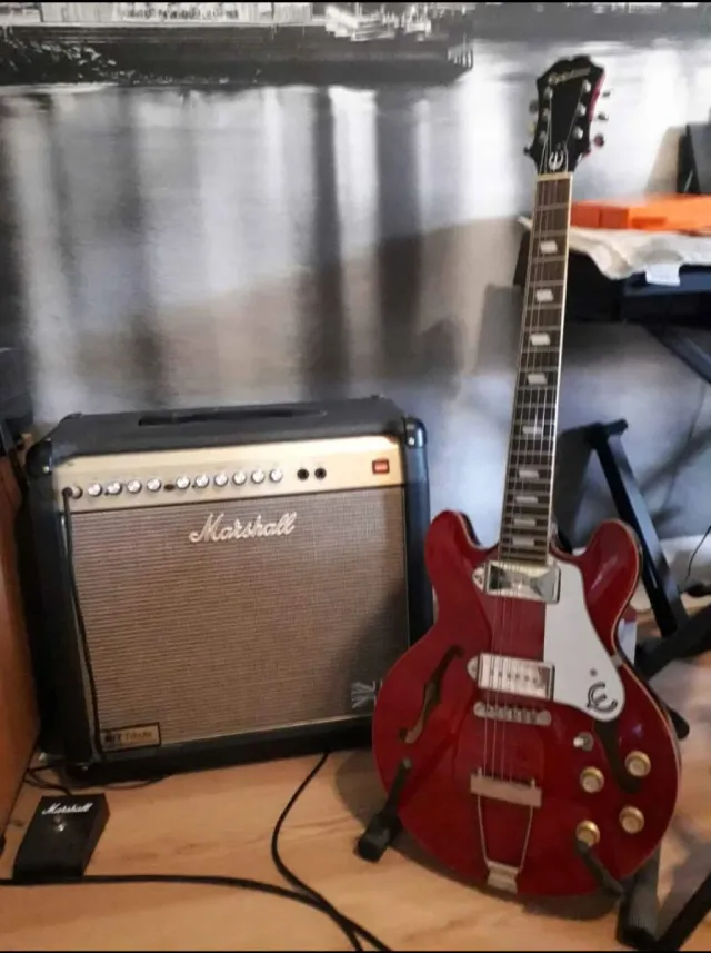 Chitarra Epiphone Semiacustica Rossa