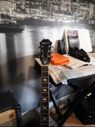 Chitarra Epiphone Semiacustica Rossa