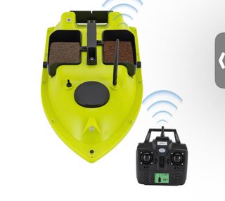 Barco cebador con mando a distancia