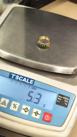 Anillo Dama Oro 18 kt Esmeraldas y Diamantes