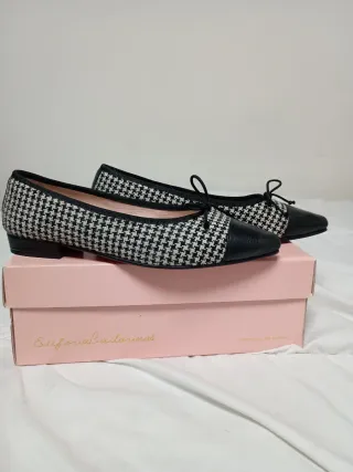 Zapatos planos pata de gallo y piel