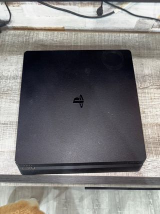 PS4 Slim Negra + Mando