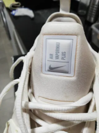 Nike Air Vapormax Plus Talla 45 Beige