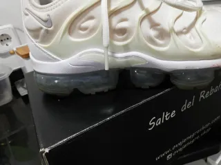 Nike Air Vapormax Plus Talla 45 Beige