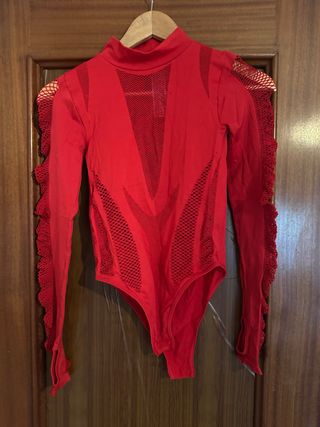 Body elástico Zara rojo con transparencias
