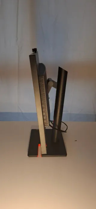 Pantalla Lenovo ThinkVision T24v-30 23.8 FHD