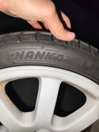 4 Neumáticos 195/40 R16