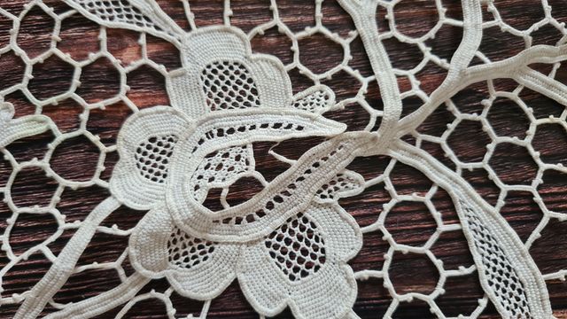 Tovaglia rotonda Burano in pizzo