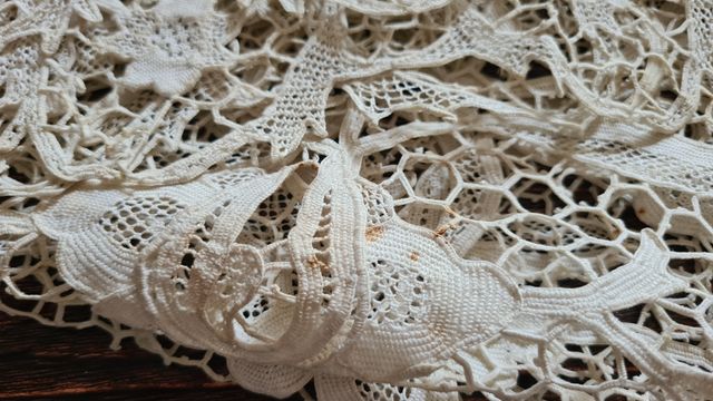 Tovaglia rotonda Burano in pizzo