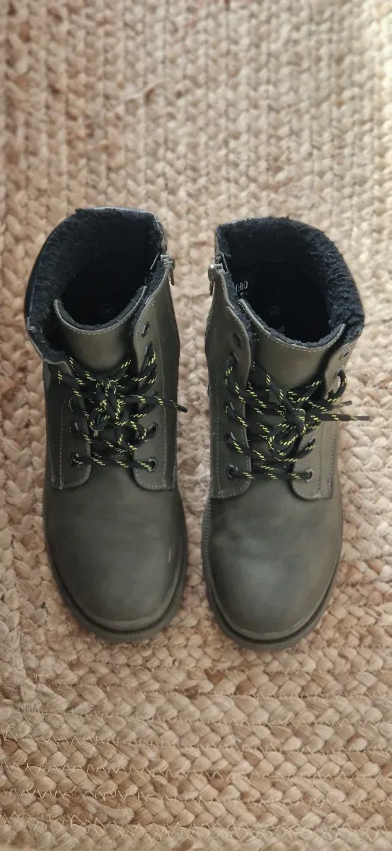 Botas militares verdes talla 38