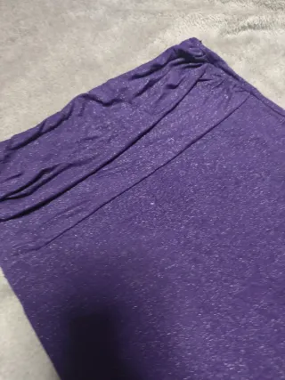 Camiseta sin mangas morada brillante