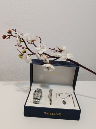 Conjunto Skyline: Reloj, Pulsera y Gargantilla