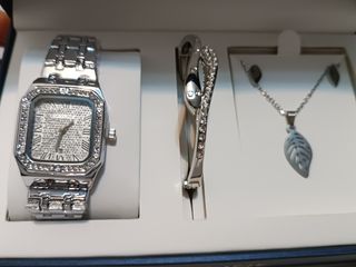 Conjunto Skyline: Reloj, Pulsera y Gargantilla