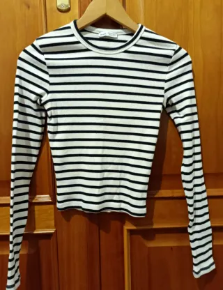 Camiseta Bershka rayas blanco y negro Talla XS